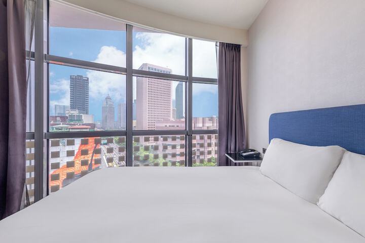Room 74 of 162