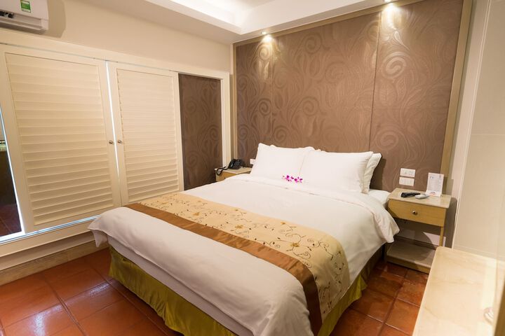 Room 25 of 96