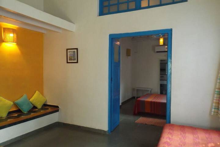 Room 54 of 233