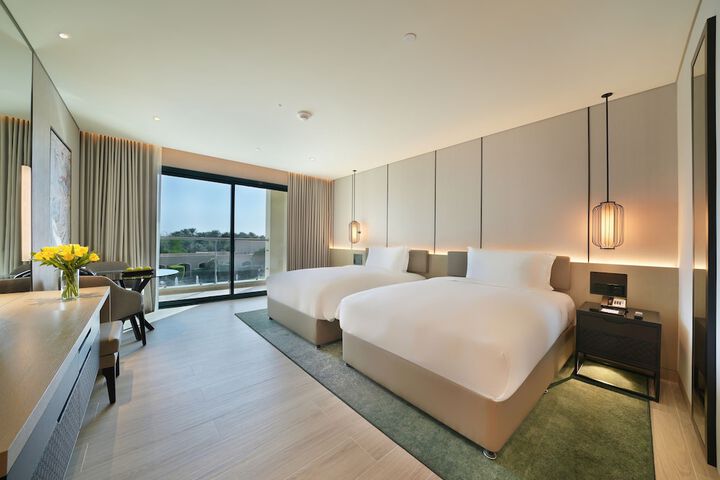 Room 28 of 180