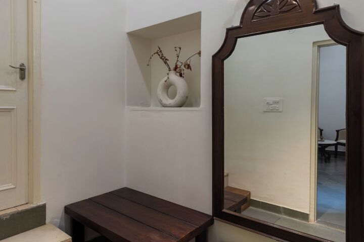 Room 30 of 51