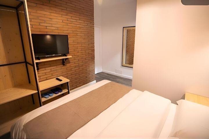 Room 47 of 58