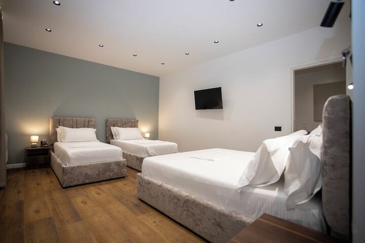 Room 9 of 41