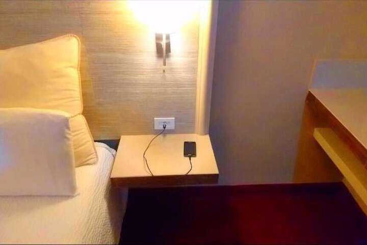 Room 16 of 38