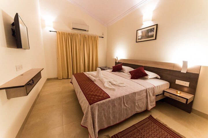 Room 5 of 53