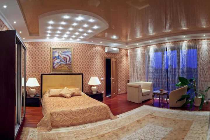 Room 10 of 55