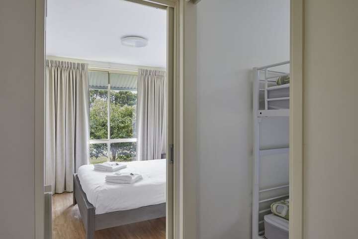 Room 9 of 42