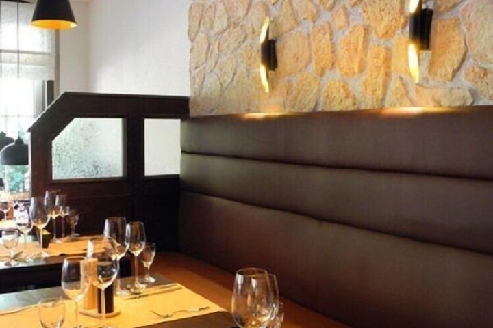 Dining 5 of 7