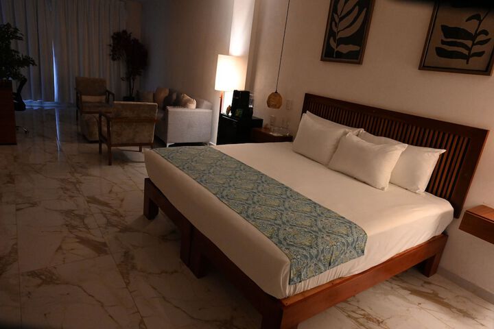 Room 14 of 29
