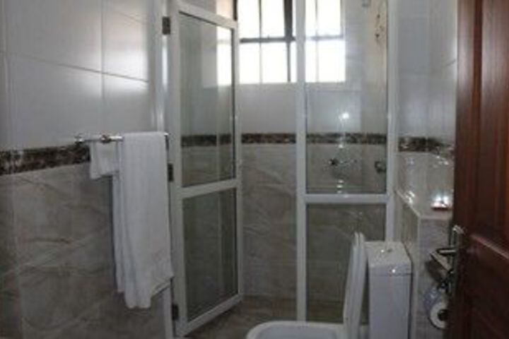 Room 2 of 9