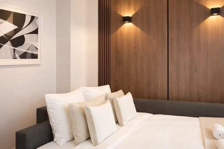 Room 18 of 49