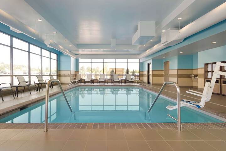 Pool 14 of 26