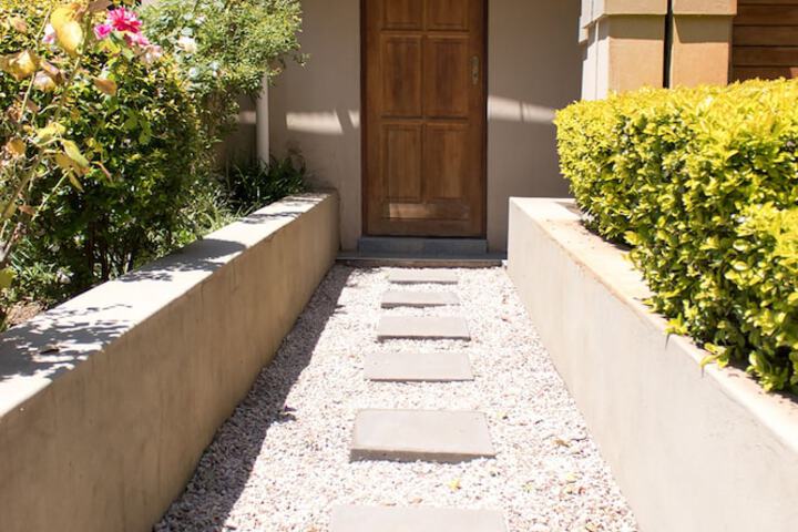 Hotel Exterior 50 of 81
