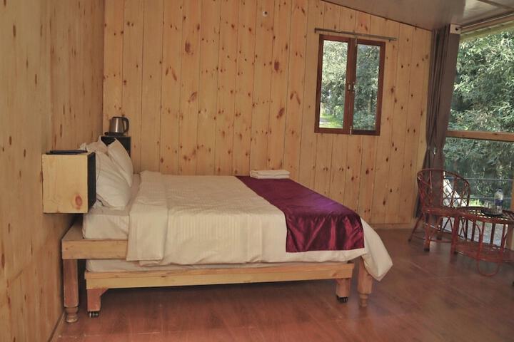 Room 3 of 17