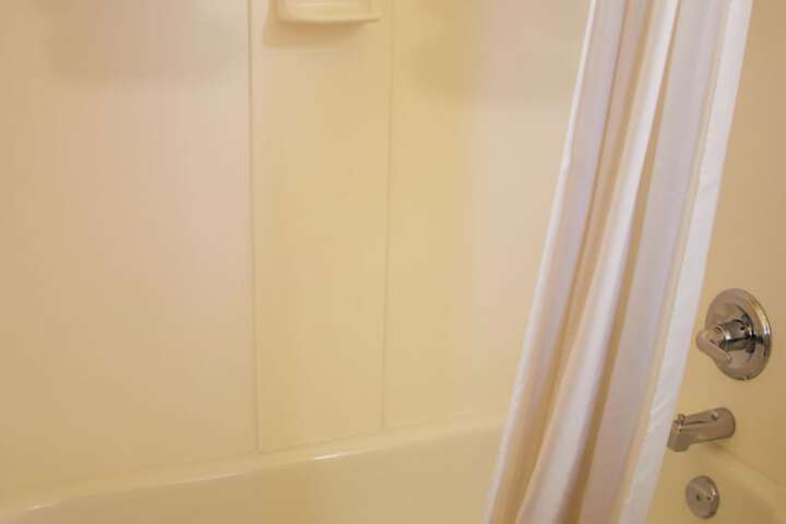 Room 14 of 27