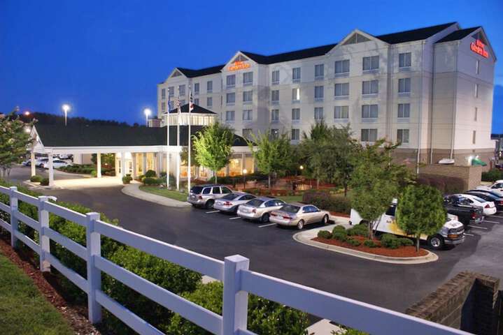 Hotel 32 of 33