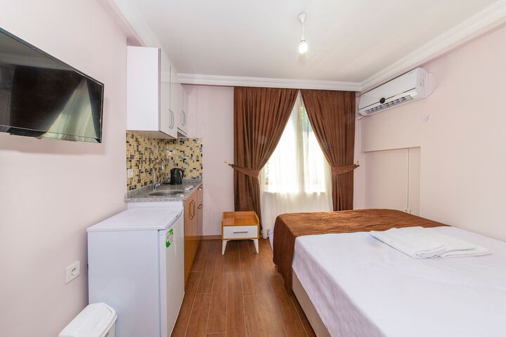Room 6 of 23