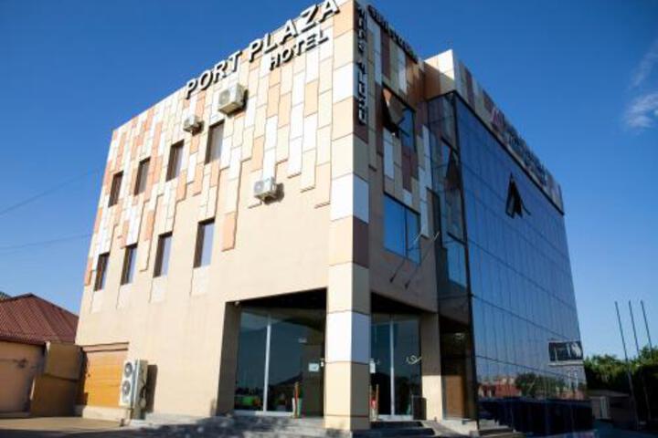 Port Plaza Yvn