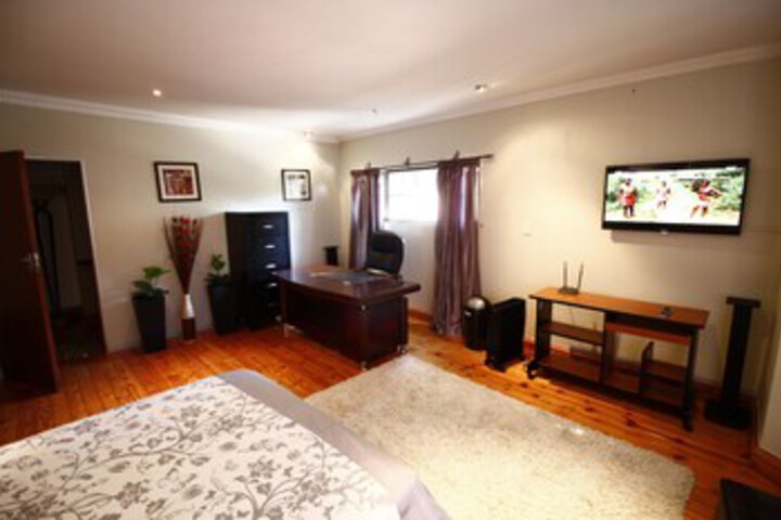 Room 40 of 40