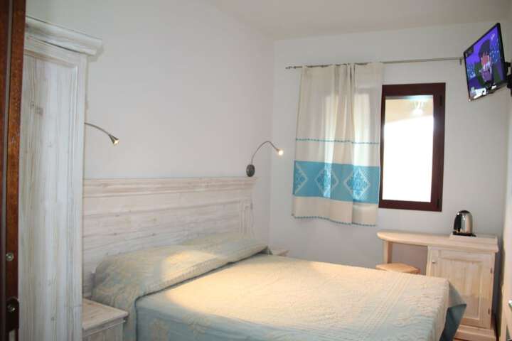 Room 10 of 30