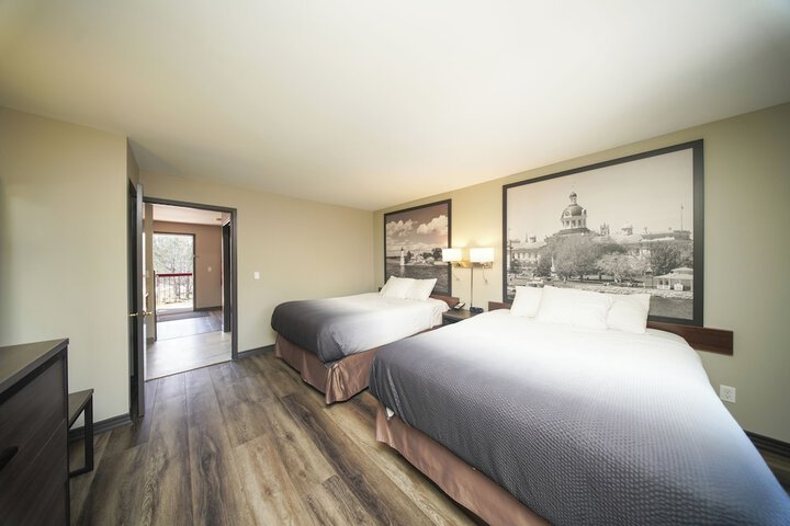 Room 10 of 71