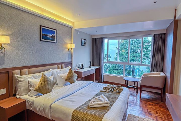 Room 8 of 31