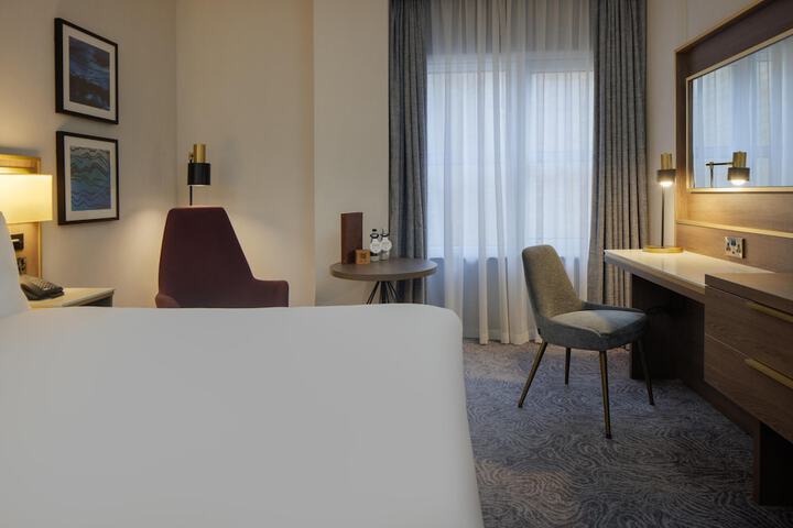 Room 35 of 157