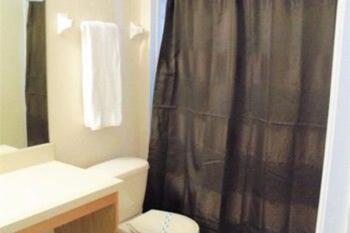 Room 2 of 13