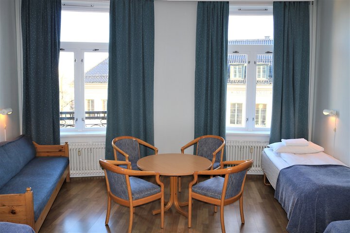 Room 30 of 60