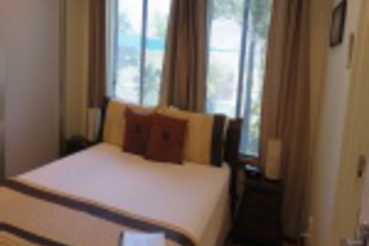 Room 49 of 144