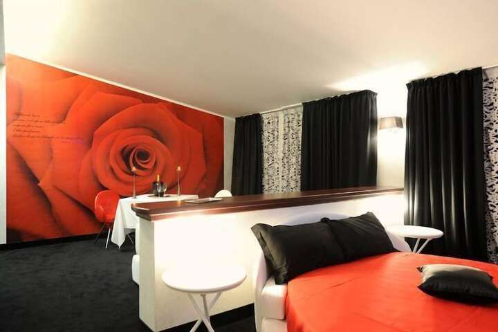 Room 21 of 98
