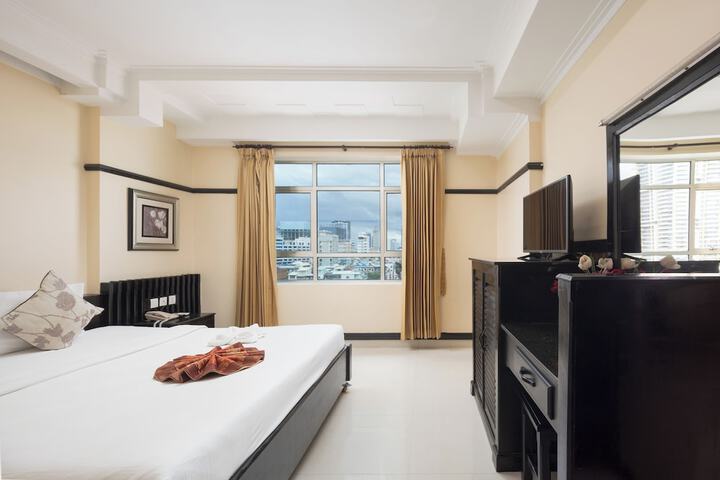 Room 7 of 45