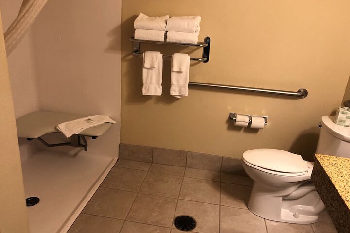 Room 19 of 41