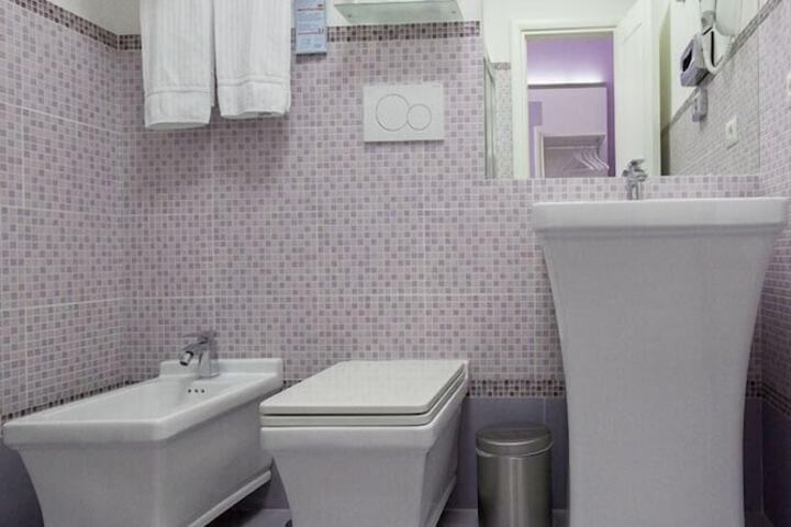Room 27 of 41