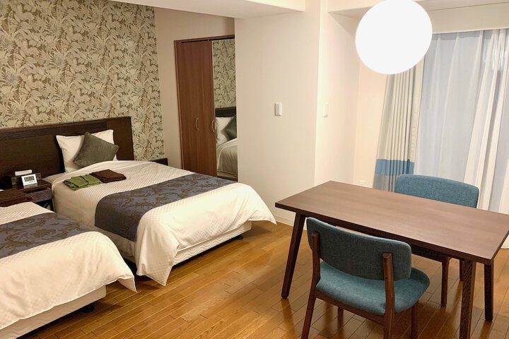 Room 11 of 83