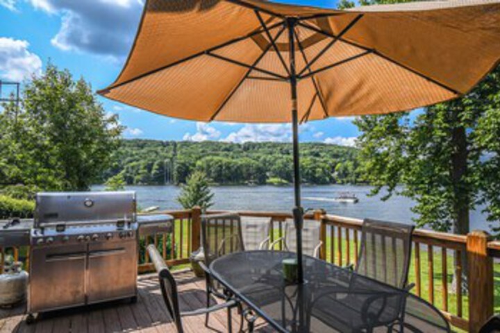 Terrace/Patio 3 of 49