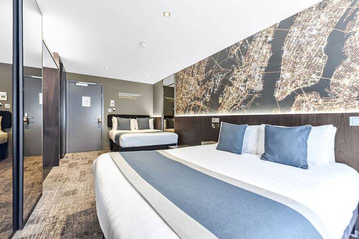 Room 44 of 89