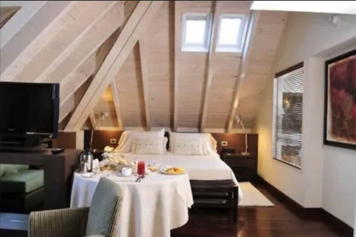 Room 6 of 29