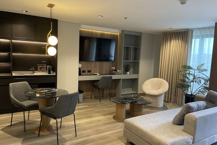Room 3 of 26