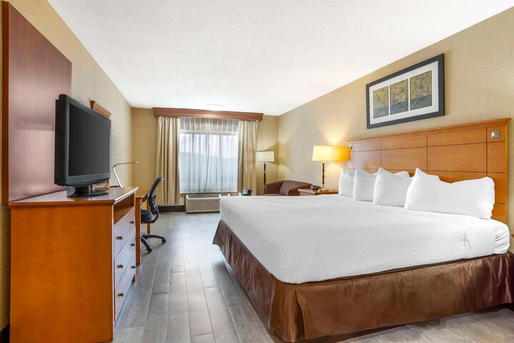 2 Queen Beds WiFi Full Breakfast (5 of 24)