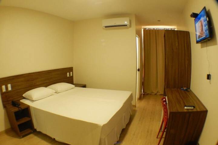 Room 9 of 50