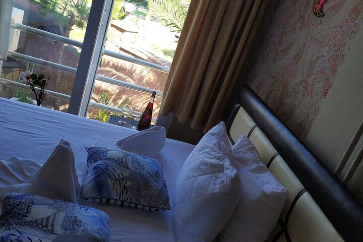 Room 14 of 70