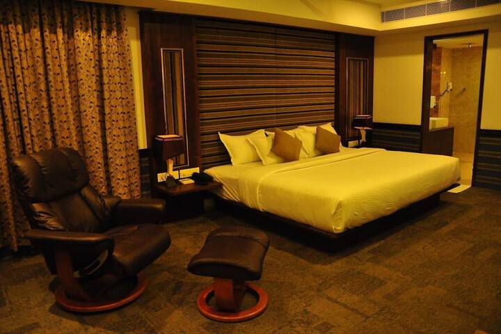 Room 10 of 40