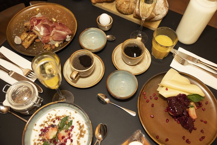 Breakfast/Coffee Service 20 of 28