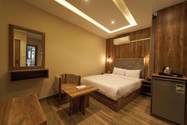 Room 18 of 60