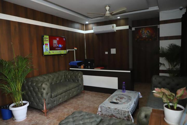 Hotel OC M