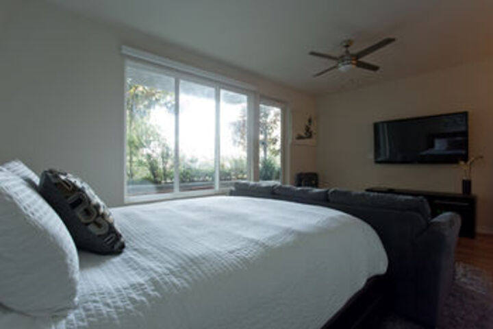 Room 10 of 22