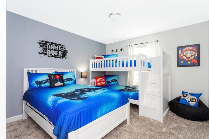 Room 27 of 61