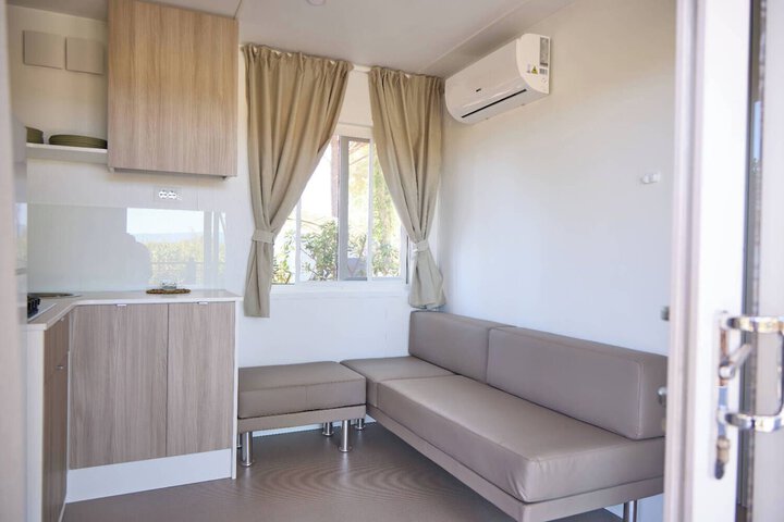 Room 75 of 190