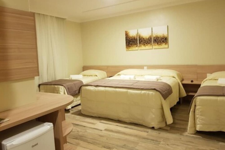 Room 9 of 62